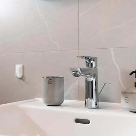 アパート Mr.sailor ザダル